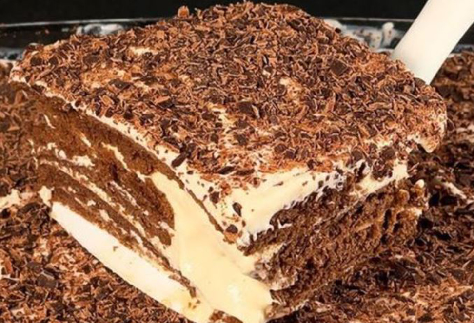 Torta di biscotti al caffè e cioccolato